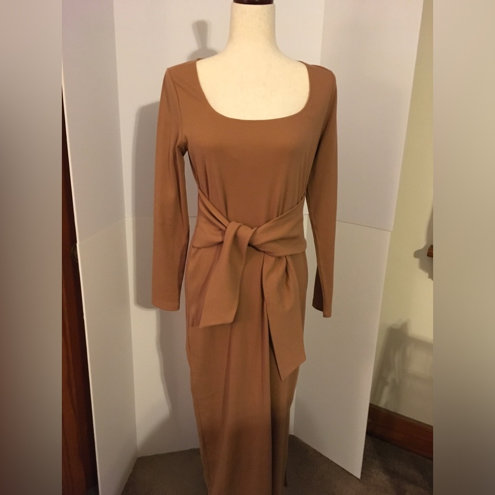 Bar III Long Sleeve Tie-Waist Women’s Dress in Camel